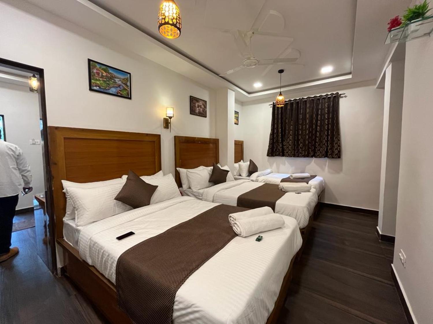 ماهاباليشوار C P Cottage المظهر الخارجي الصورة