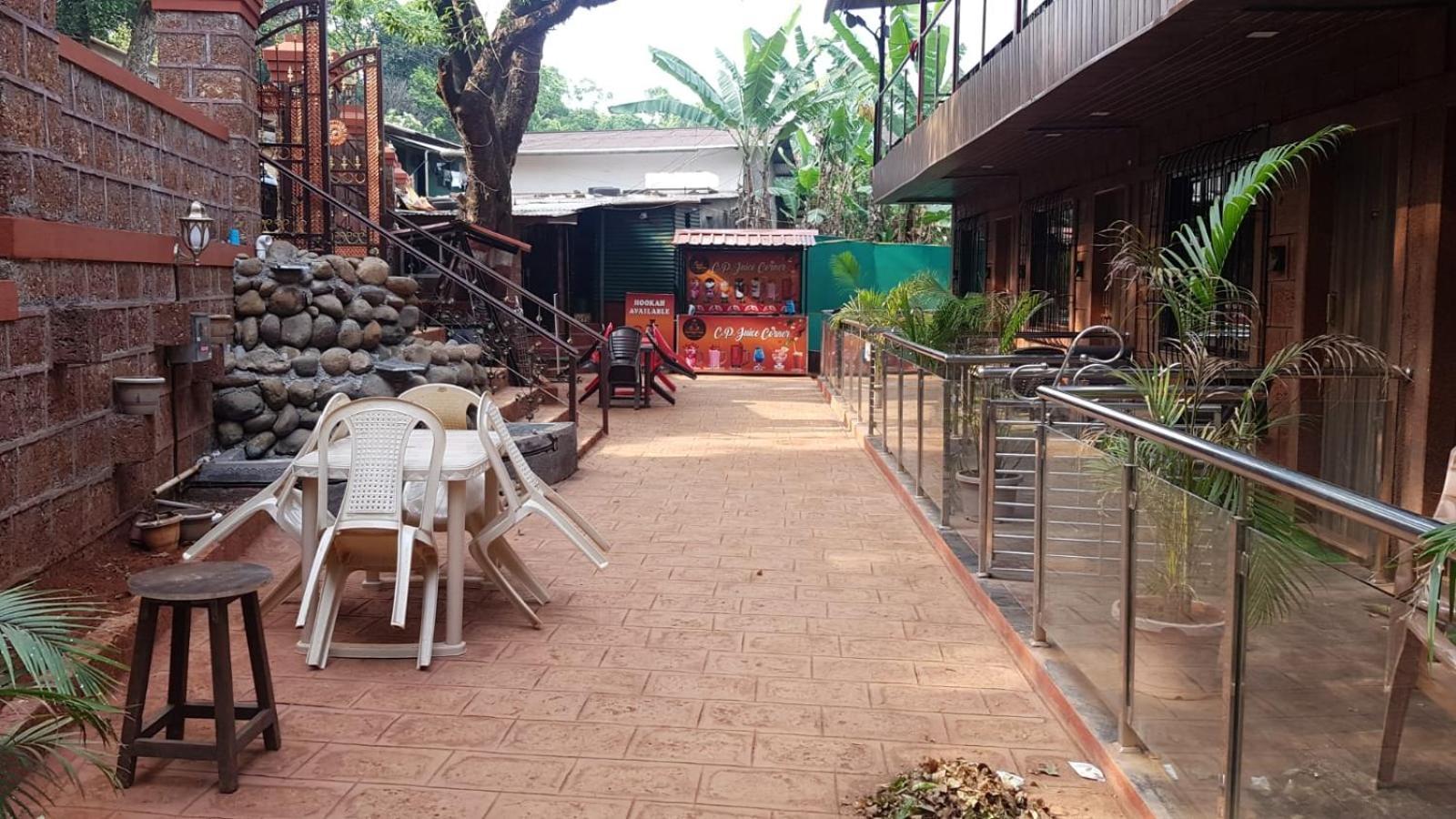 ماهاباليشوار C P Cottage المظهر الخارجي الصورة
