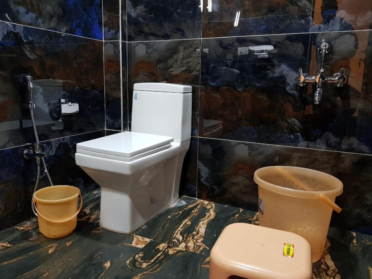 ماهاباليشوار C P Cottage المظهر الخارجي الصورة