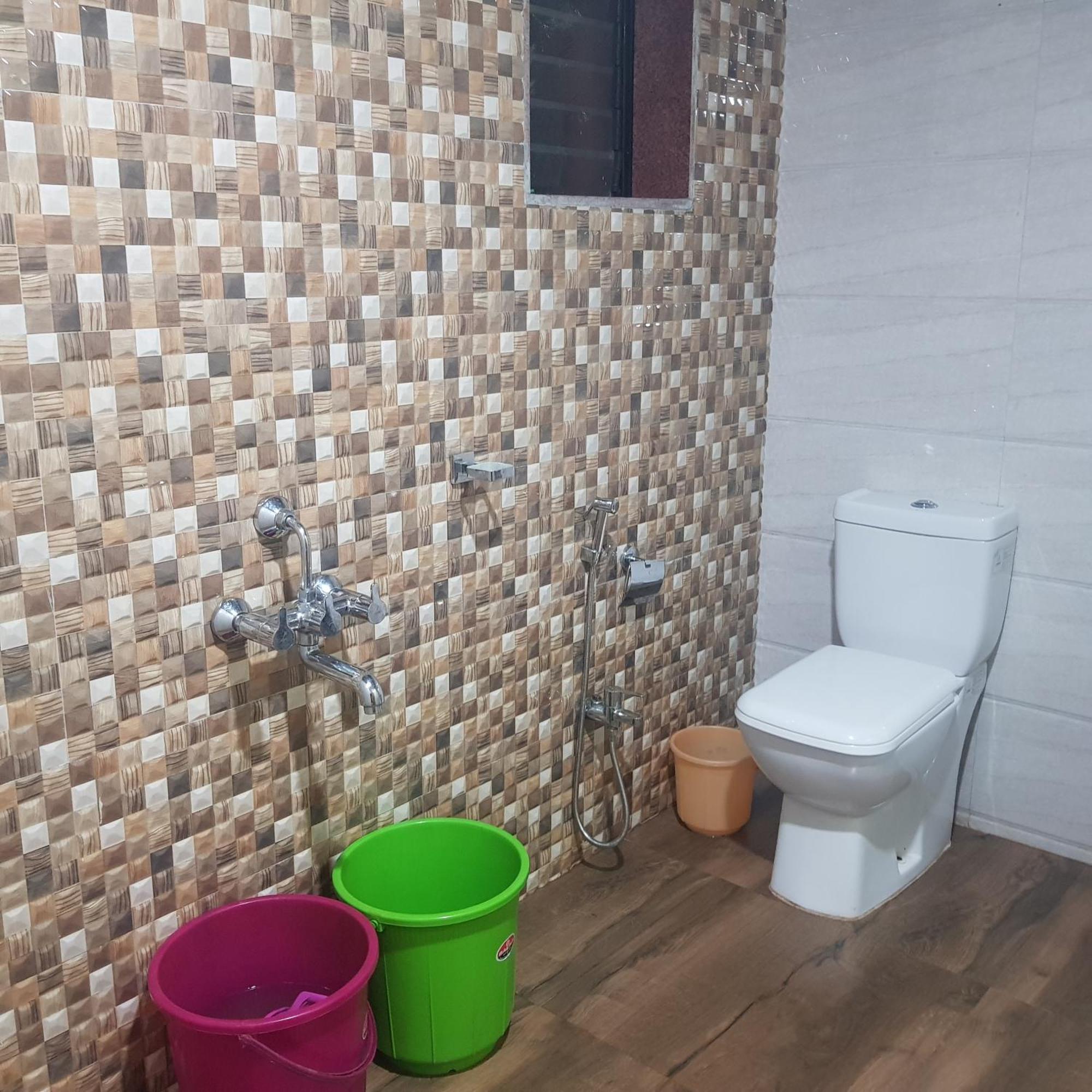 ماهاباليشوار C P Cottage المظهر الخارجي الصورة