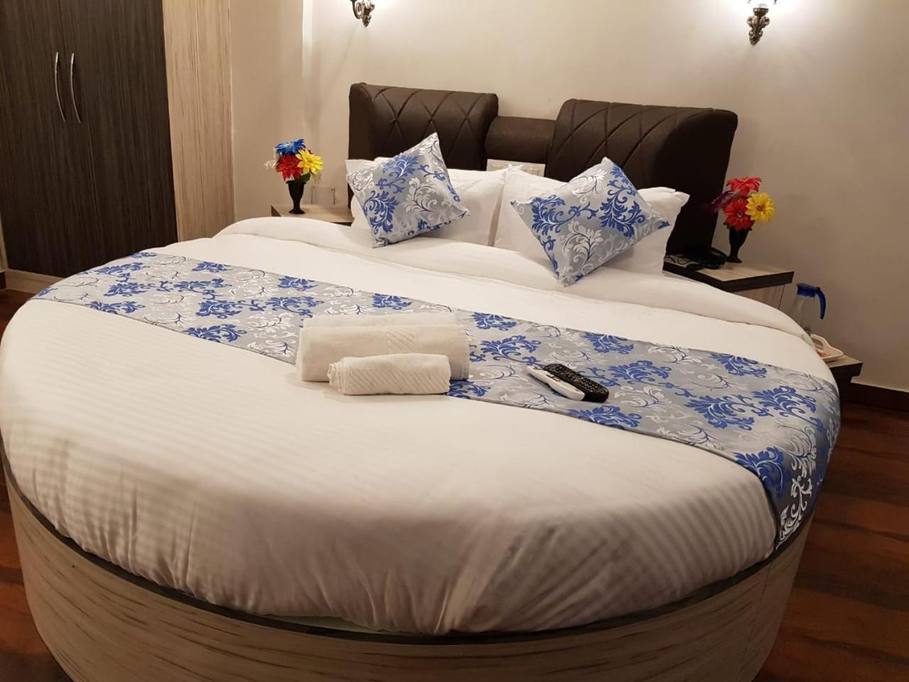 ماهاباليشوار C P Cottage المظهر الخارجي الصورة